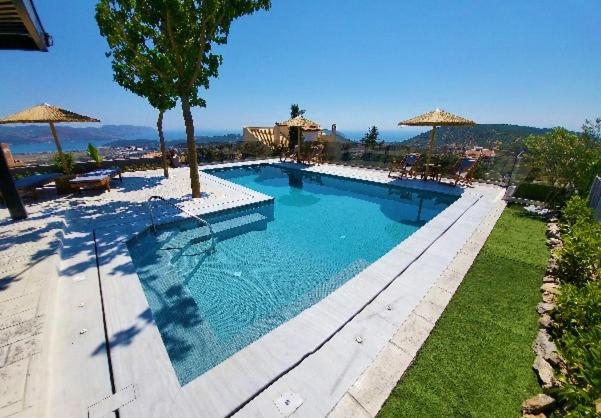 "Stergiou Luxury Apartment 2Nd Floor" Με Κοινη Πισινα Saronida Экстерьер фото