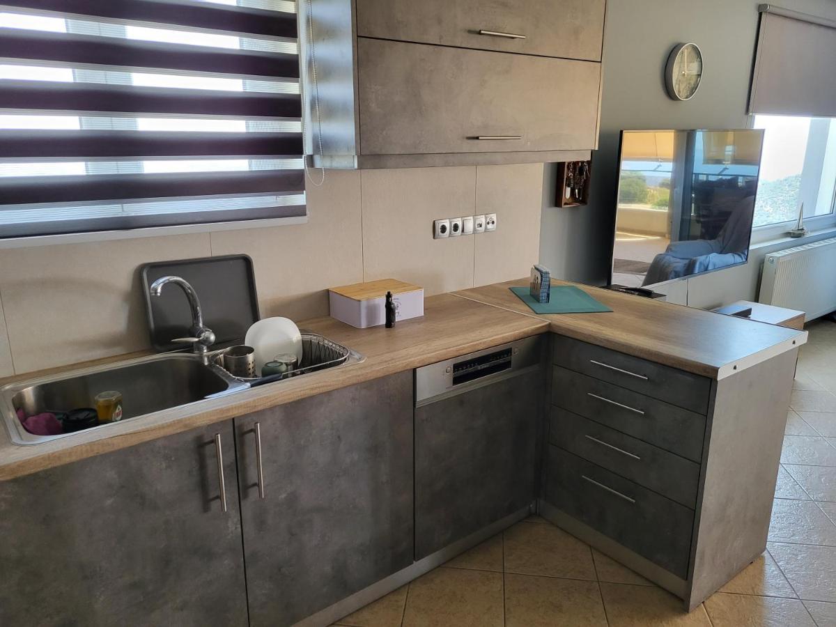 "Stergiou Luxury Apartment 2Nd Floor" Με Κοινη Πισινα Saronida Экстерьер фото