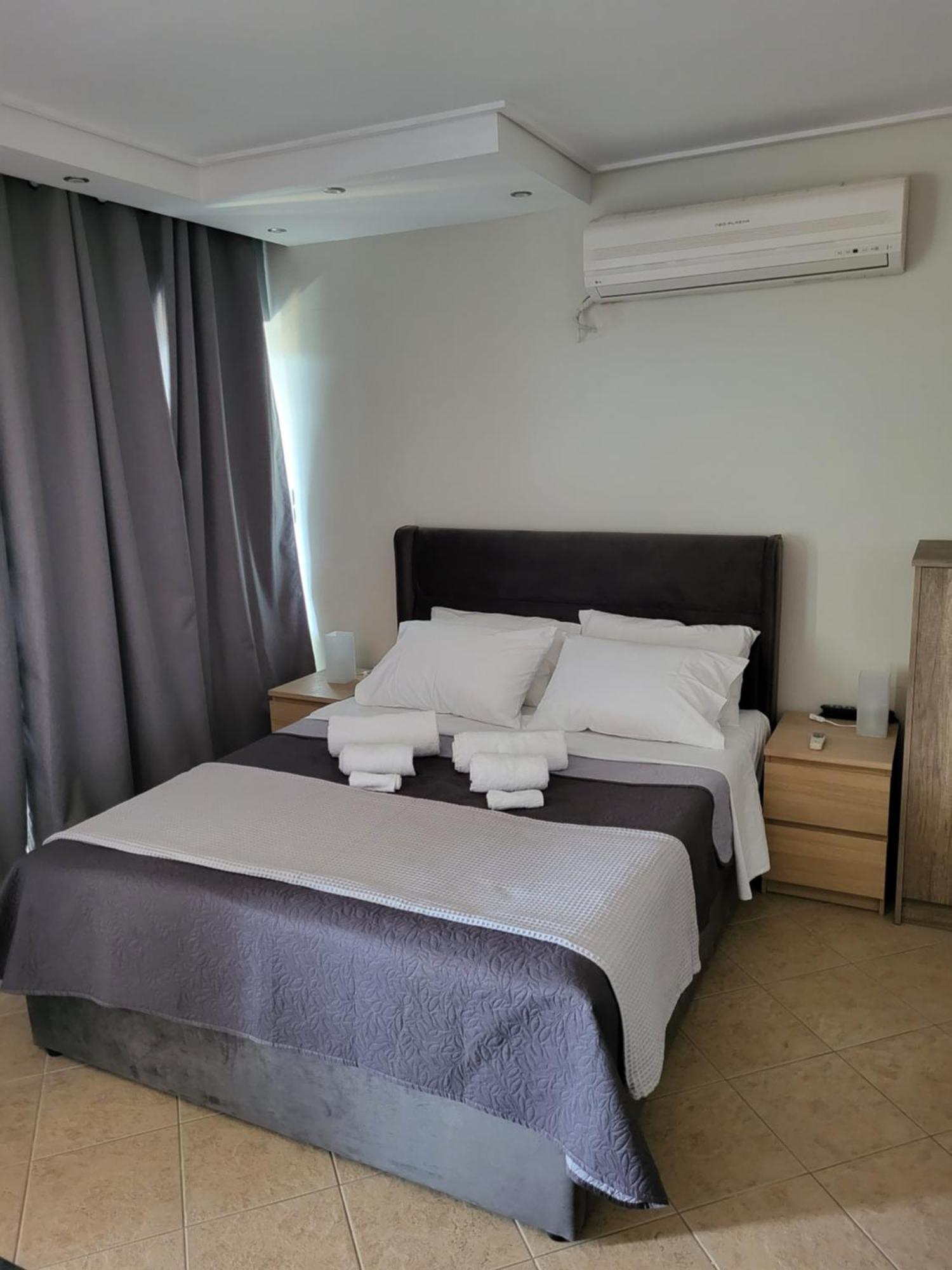 "Stergiou Luxury Apartment 2Nd Floor" Με Κοινη Πισινα Saronida Номер фото